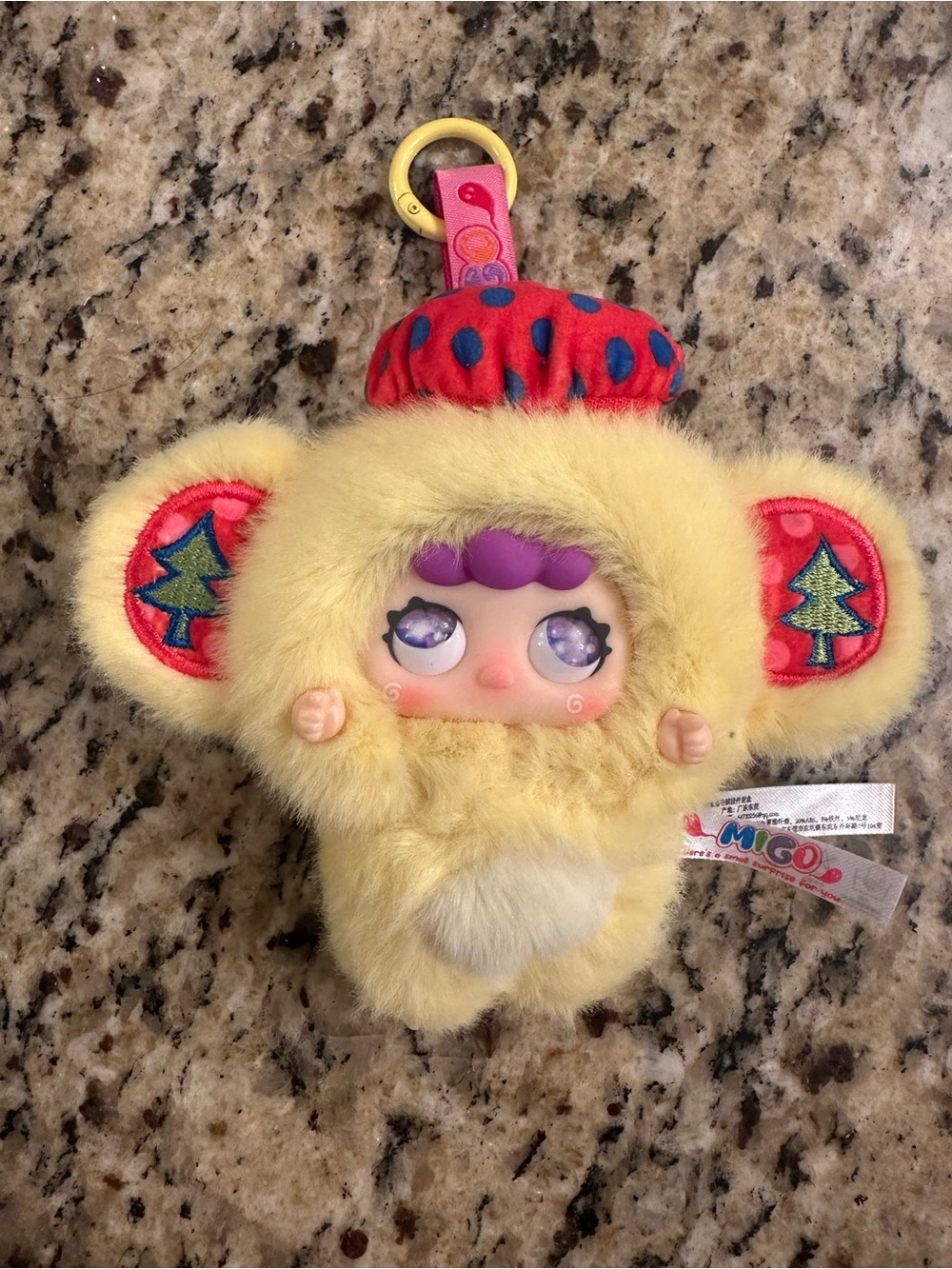 Escape Little Bear plush pendant from the Migo Little Troublemaker